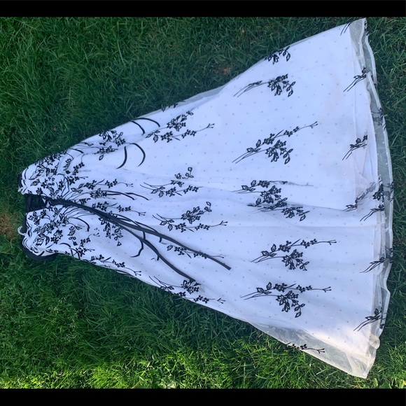 Jessica prom/wedding/party/grad/event dress - Picture 6 of 10